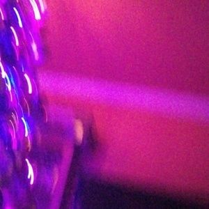 Meet your Posher, Max